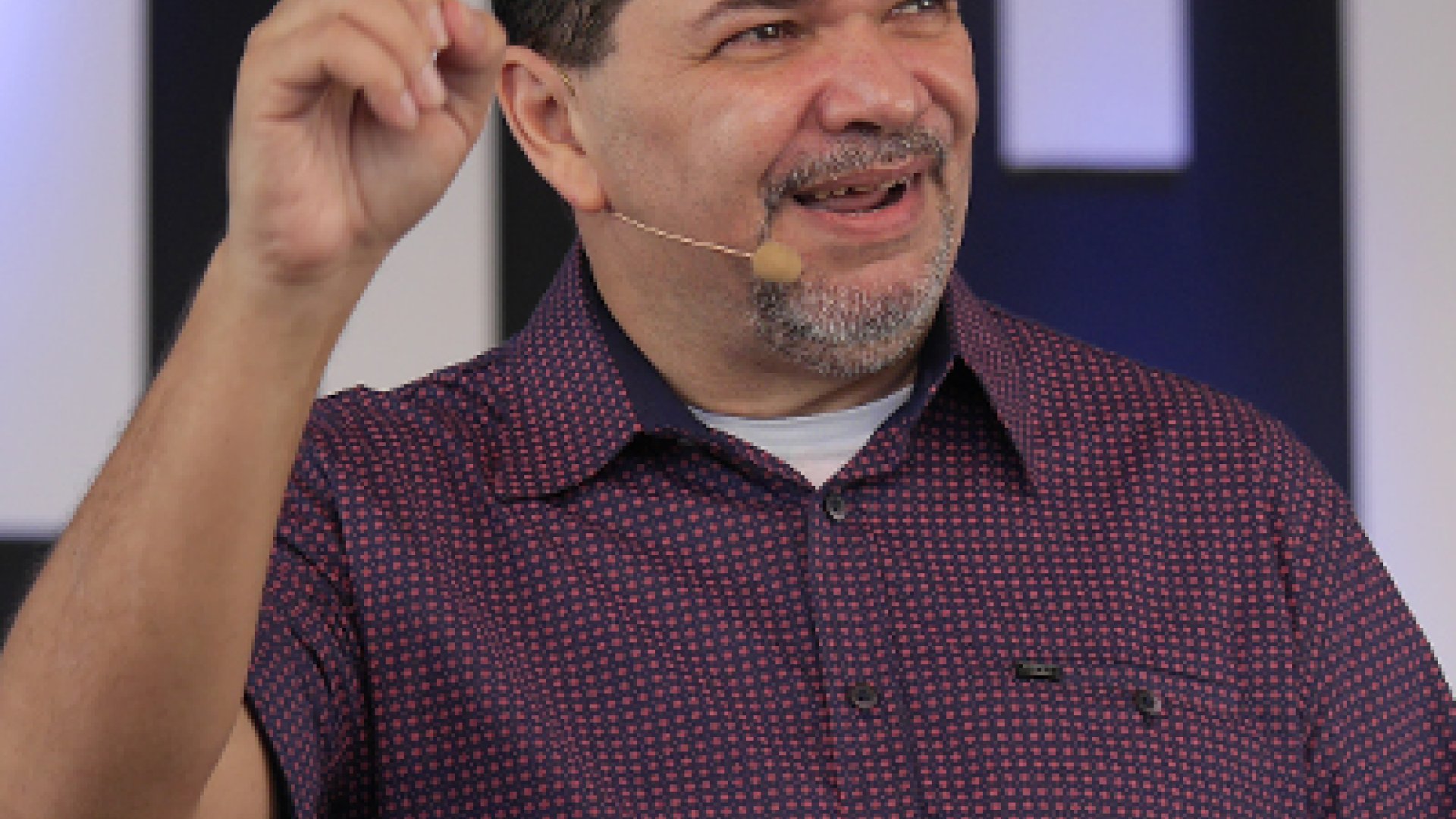 Pr. Sandro Oliveira: Uma recompensa para dentro de casa