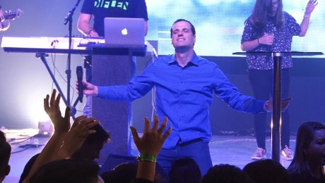 Andres Bisonni: A Glória do Senhor