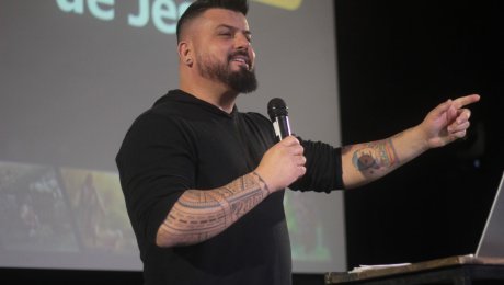 Eu sou o bom pastor.