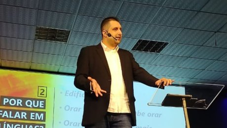 Fluindo no Espírito | O Falar em Línguas