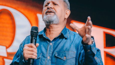 TOQUE NO MANTO