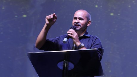 Uma Igreja em Chamas