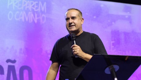 A grandeza, a humildade e a majestade de Cristo Jesus