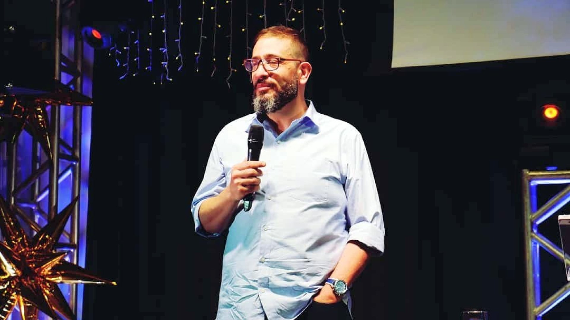 Por que Deus precisou se fazer homem?