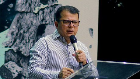 Demolindo as Estruturas do Orgulho