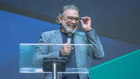 A Loucura de Abandonar Deus