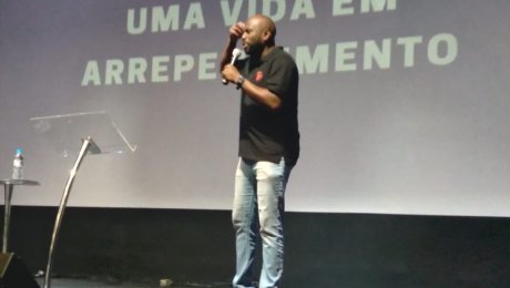 Uma Vida Em Arrependimento