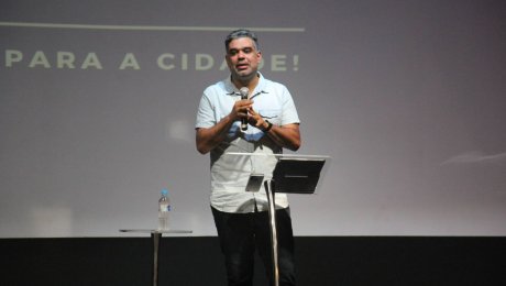 A Visão Vencerá / A Visão Através de Nós!
