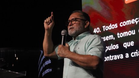 HÁ UM MILAGRE EM SUA CASA